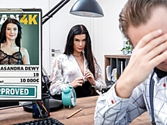 Брюнетки, Фут фетиш, Секс без цензуры, Натуральные сиськи, В офисе, Реалити, Молоденькие, Влажная