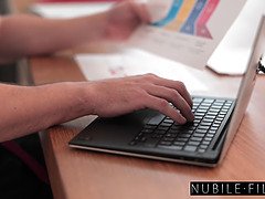 Noire, Tchèque, Européenne, 2 femmes 1 homme, Hd, Mamelons, Bureau, Rasée