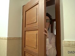 Брюнетки, Чешки, Папочка, Пальцем, Хд, Лизание, Сыновья, Молоденькие