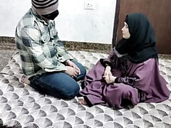 18 ans, Arabe, Asiatique, Bisexuelle, Conversation vulgaire, Hd, Indienne, Rugueux