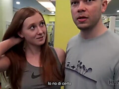 Sucer une bite, Couple, Cocu, Tchèque, Argent, Public, Réalité, Épouse