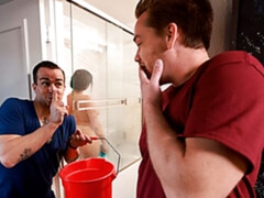 Badkamer, Grote mammen, Pijpbeurt, Bruinharig, Gevangen, Harig, Moeder die ik wil neuken, Nat