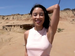 18 ans, Brunette brune, Hard, Fille latino, Seins naturels, De plein air, Petite femme, Adolescente