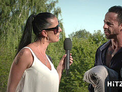 Anal, Beso negro, Mamada, Corridas, Madres para coger, Al aire libre, Afeitado, Tatuaje