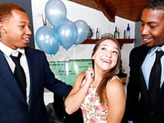 Negro, Morena, Estilo perrito, Doble penetracion, Interracial, Hombre hombre mujer, Adolescente, Trio