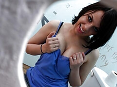 Well-proportioned Shelly Starr at oral dirt