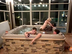 Grote lul, Blond, Pijpbeurt, Handbeurt, Likken, Natuurlijke tieten, Mager, Tiener