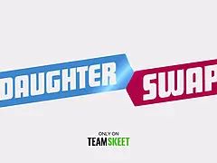 18 ans, Américain, Collège université, Éjaculation interne, Tir de sperme, Le plan cul à quatre, Hd, Orgie