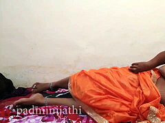 Asiatique, Gros cul, Sucer une bite, Branlette thaïlandaise, Indienne, Massage, Mature, Softcore