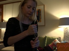 Amateur, Blonde, Éjaculation interne, Robe, Huilée, Culottes ou slips, Maigrichonne, Dénudage