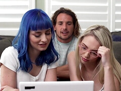 Blonde, Sucer une bite, Lunettes, Hd, Pov, Suçant, Adolescente, Plan cul à trois