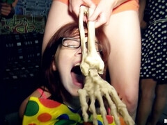 Amateur, Cul, Gros cul, Gros seins, Brunette brune, Groupe, Hard, Fête