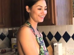 Cher plays in the kitchen sink