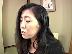 アジア人, デカパイ, 浮気する, ハードコア, 日本人, 熟年, 淫乱熟女, オッパイの