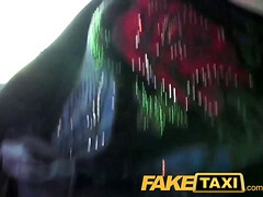 素人, フェラチオ, 車, 中出し, 淫乱熟女, オーガズム, 公共, 現実