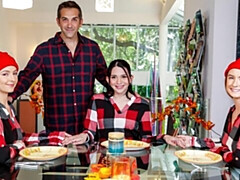 18 jaar, Grote kont, Grote lul, Pijpbeurt, Hondjeshouding, Keuken, Orgie, Mager