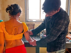 Grosser arsch, Blasen, Spermaladung, Hotel, Indisch, Milf, Büro, Student