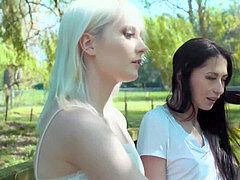 18, 茶髪の, 指いじり, 彼女, レズビアン, なめる, オマンコ, ティーン