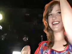 Nana, Gros seins, Sucer une bite, Compilation, Tir de sperme, Mère que j'aimerais baiser, Adolescente, Nénés