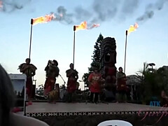 Пляж, Большие сиськи, Брюнетки, Черненькие, Дрочка ногами, От первого лица, Курящие, Тату