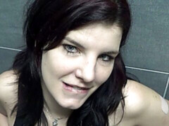 Gros cul, Sucer une bite, Brunette brune, Branlette thaïlandaise, Léchez, Masturbation, Pov, Rasée