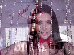 Анальный секс, Большой член, Минет, Брюнетки, Межрасовый секс, Милф, Натуральные сиськи, Сиськи