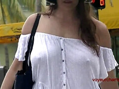 Grosse titten, Flashen, Milf, Nippel, Öffentlich, Spanner, Nass, Ehefrau