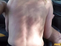 Amateur, Culo, Lamer culo, Coche, Lamidas, Al aire libre, Coño, Tetas