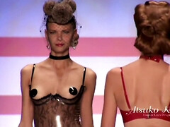 Schönheit, Vollbusig, Prominente, Süss, Kehlenfick, Hd, Nippel, Titten