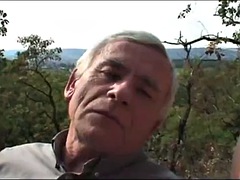 Mamada, Pareja, Abuelita, Sexo duro, Maduro, Al aire libre, Adolescente, Trio