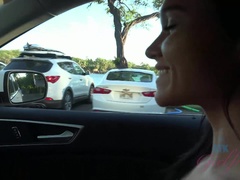 Braunhaarige, Zierlich, Pov, Öffentlich, Weibliche ejakulation, Titten, Spanner, Nass