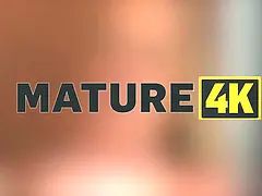 Большие сиськи, Блондинки, Хд, Зрелые, Милф, Кричащие, Тату, Униформа