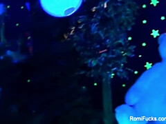 Achter de coulissen, Grote mammen, Bruinharig, Rondborstig, Voeten fetish, Grappig, Hd