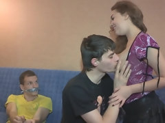 Amateur, Sucer une bite, Cocu, En levrette, Européenne, Petite amie, Orgasme, Chevaucher