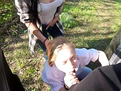 Leie, Cfnm, Spermaladung, Aufs gesicht abspritzen, Ehemann, Im freien, Tätowierung, Flotter dreier