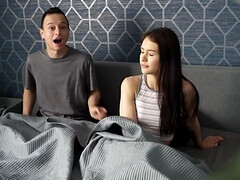 18 ans, Grosse bite, Sucer une bite, Brunette brune, Tromperie, Papa, Léchez, Nénés