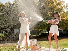 18 años, Chica, Morena, Besar, Lesbiana, Coño, Afeitado, Adolescente