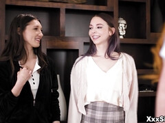 Брюнетки, Подружка, Лесбиянка, Натуральные сиськи, Рыжие, Молоденькие, Втроем, Сиськи