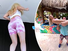 18 ans, Sucer une bite, Éjaculation interne, Queue, En levrette, Indienne, Chatte, Rasée