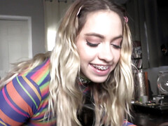 Faciale, Petite femme, Pov, Chaussettes, Adolescente, Serré, Nénés, Mouillée