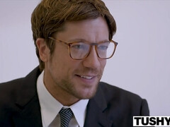 Grosser arsch, Grosser schwanz, Blasen, Braunhaarige, Aufs gesicht abspritzen, Hardcore, Interrassisch, Natürlichen titten