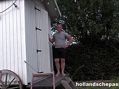 Amateur, Sucer une bite, Éjaculer dans la bouche, En levrette, Léchez, Chatte, Seins flasques, Criant