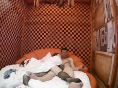 Pretty asian bitch on real homemade porn video