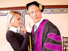 Blond, Pijpbeurt, Hondjeshouding, Zoenen, Likken, Mager, Tiener, Tieten likken