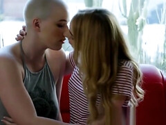 Arsch, Schönheit, Grosse titten, Vollbusig, Kehlenfick, Schwanz, Lesbisch, Titten