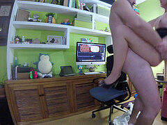 I suck and boink my video editor while working on my last video for you.