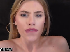 Anaal, Kont naar mond, Blond, Pijpbeurt, Sperma shot, Pornster, Tieten likken, Speelgoed