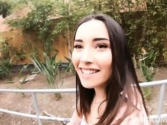 Culo grande, Morena, Pajear, Latina, Falda, Medias largas, Adolescente, Tetas