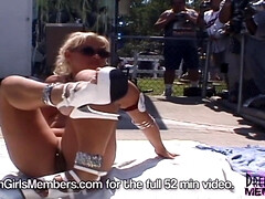 Amateur, Chica, Tetas grandes, Rubia, Morena, Al aire libre, Tetas, Clasico