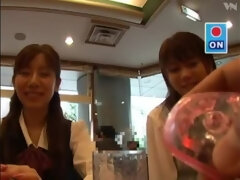 Sucer une bite, Gode, Branlette thaïlandaise, Japonaise, Public, Secrétaire, Jarretelles, Jouets